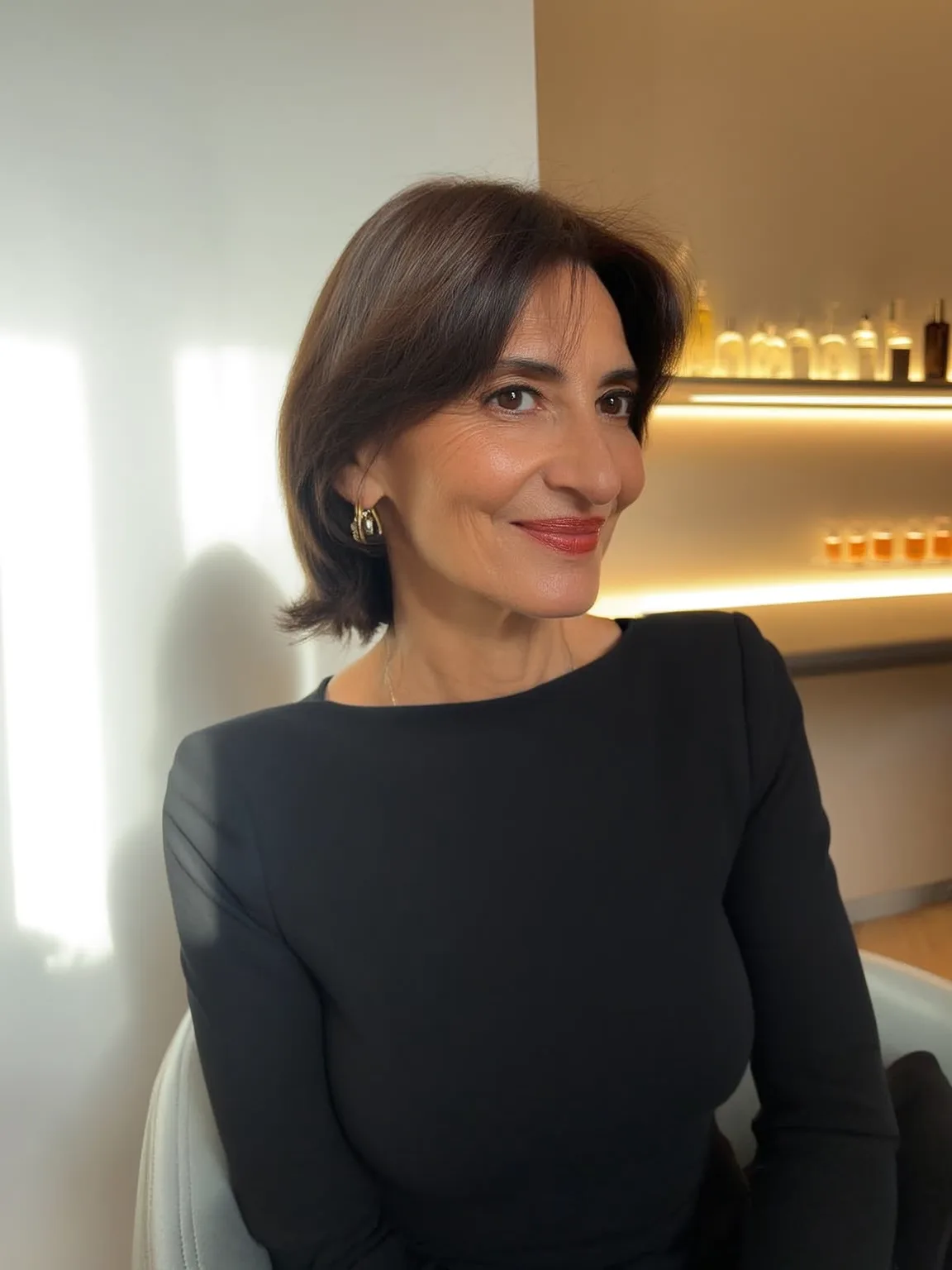 Rich Espresso Brown Classic Chin-Length Bob